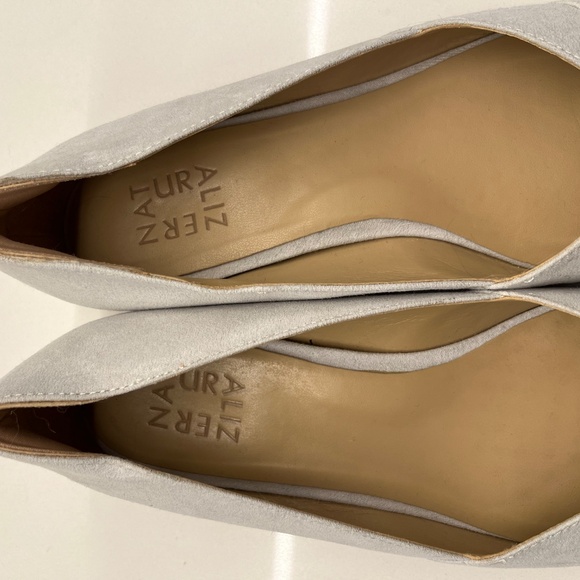 Size 7 Naturalizer light blue/grey flats - Picture 5 of 6